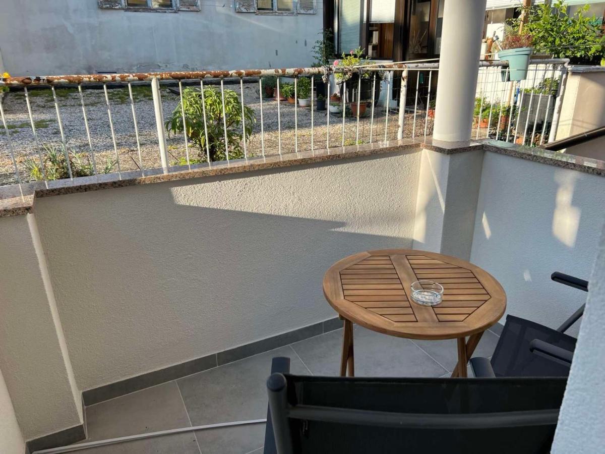 Appartamento Casa Pozzetto Novigrad Istria Esterno foto