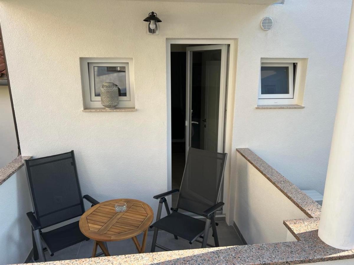 Appartamento Casa Pozzetto Novigrad Istria Esterno foto